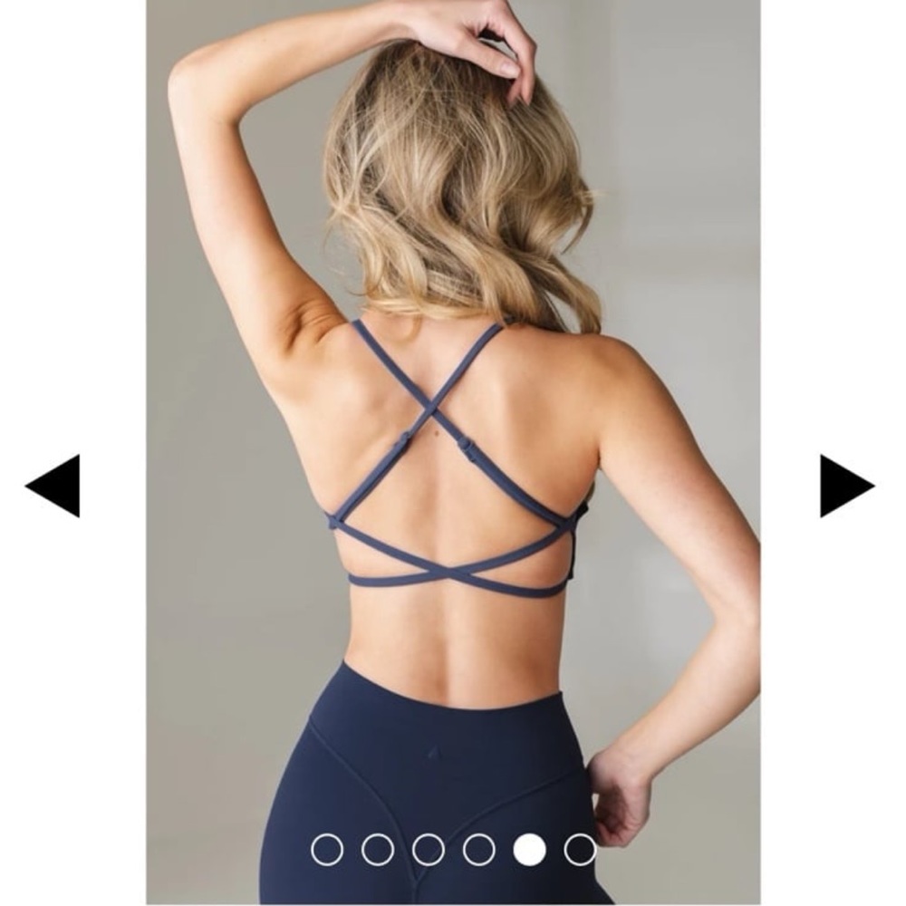 Vitality Cloud II Strappy Sports Bra